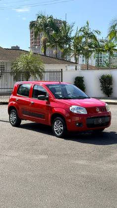 FIAT UNO 1.0 EVO VIVACE 8V FLEX 2P MANUAL FIAT UNO 1.0 EVO VIVACE 8V FLEX 2P MANUAL